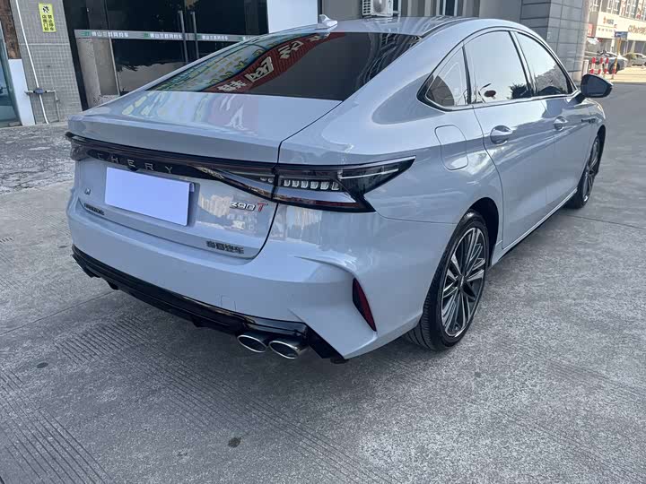 Фото 14 - Chery Arrizo 8