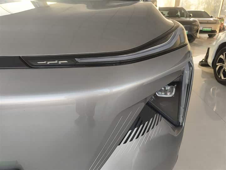 Фото 24 - Geely Galaxy L7