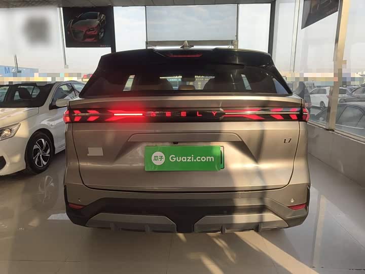 Фото 6 - Geely Galaxy L7