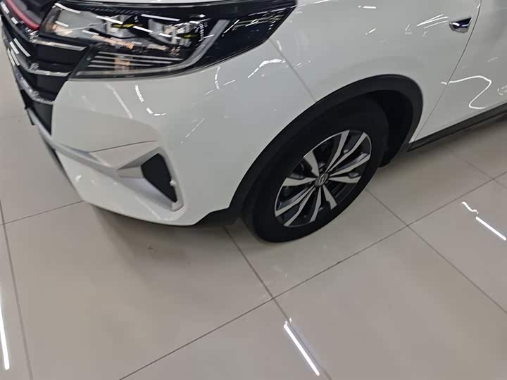 Фото 22 - GAC Trumpchi GS3