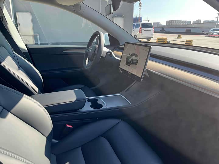Фото 7 - Tesla Model Y
