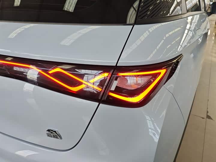 Фото 8 - BYD Dolphin