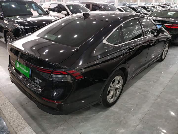 Фото 7 - Honda Accord