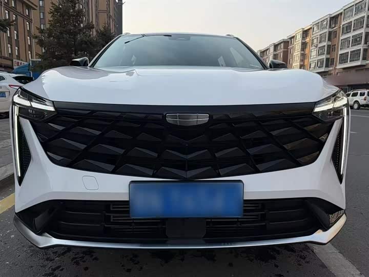 Фото 5 - Geely Atlas