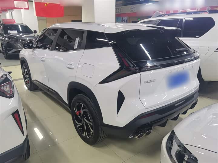 Фото 7 - Geely Atlas