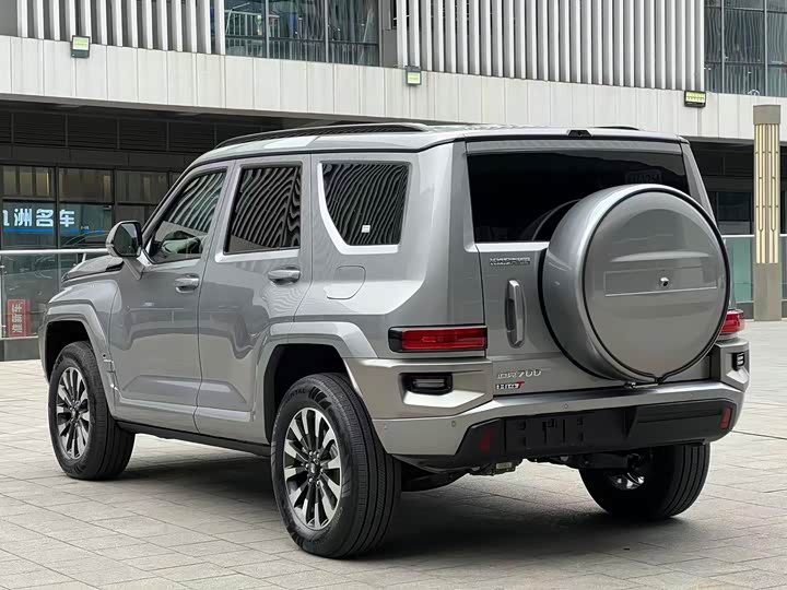 Фото 3 - Tank 700 Hybrid