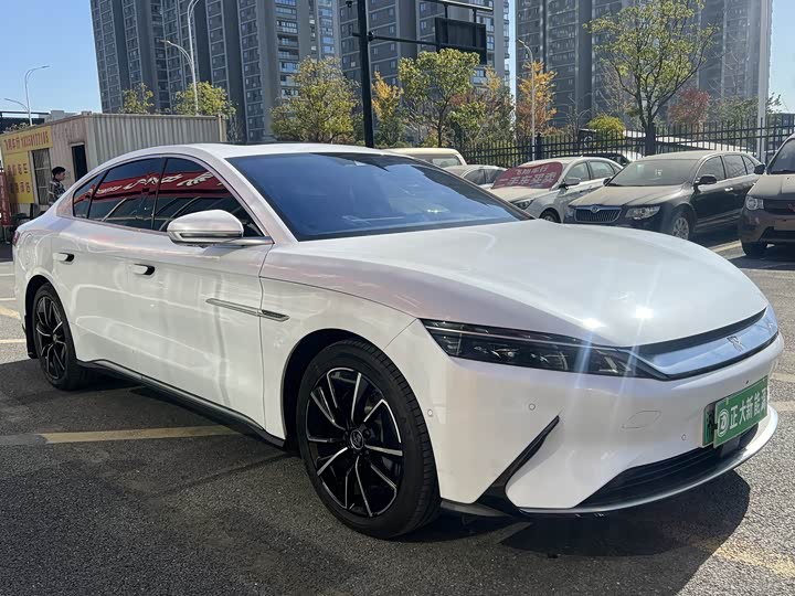 Фото 2 - BYD Han