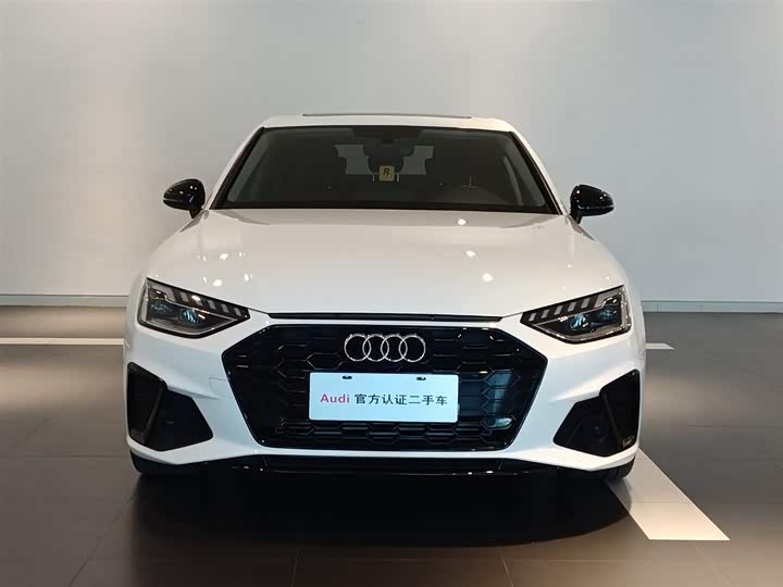 Фото 2 - Audi A4L