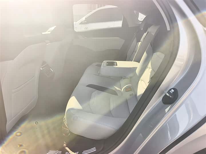 Фото 17 - Geely Preface