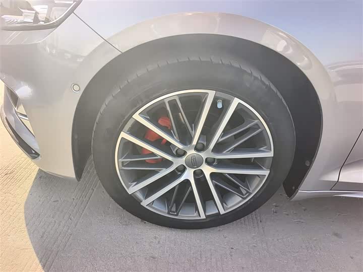 Фото 23 - Geely Preface