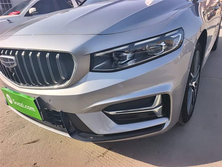 Фото 24 - Geely Preface