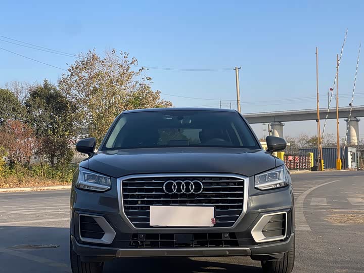 Фото 2 - Audi Q2L