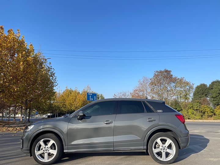 Фото 4 - Audi Q2L