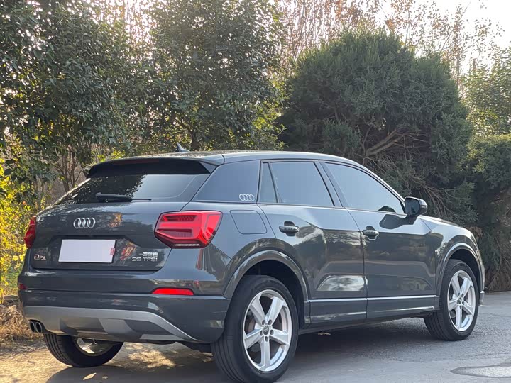 Фото 7 - Audi Q2L