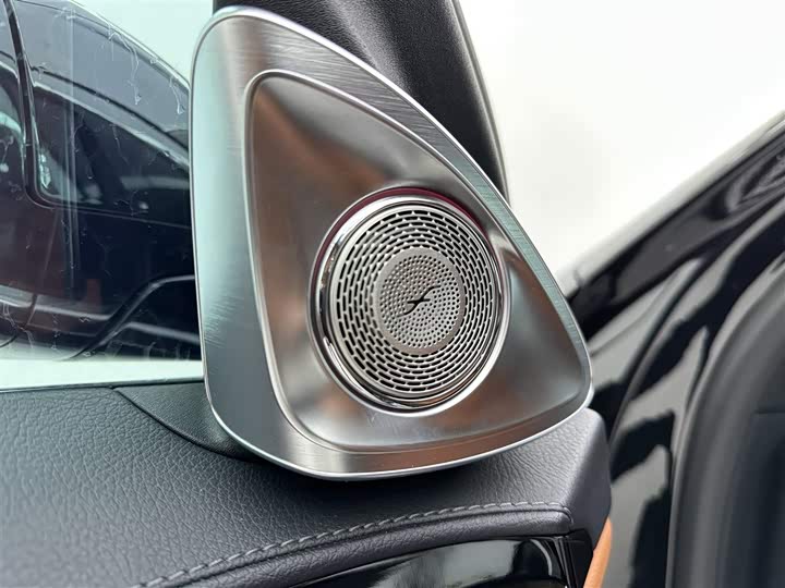 Фото 8 - Mercedes-Benz Maybach S-Class