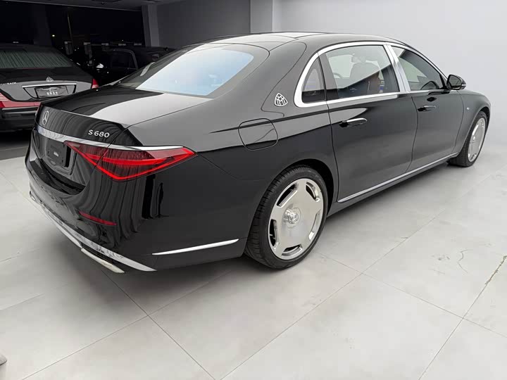Фото 14 - Mercedes-Benz Maybach S-Class