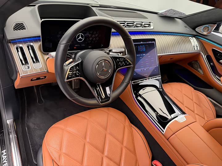 Фото 4 - Mercedes-Benz Maybach S-Class