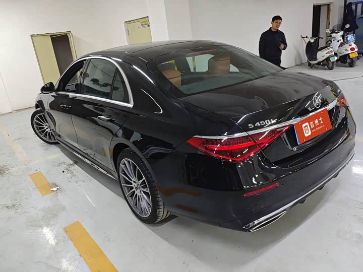 Фото 3 - Mercedes-Benz S-Class