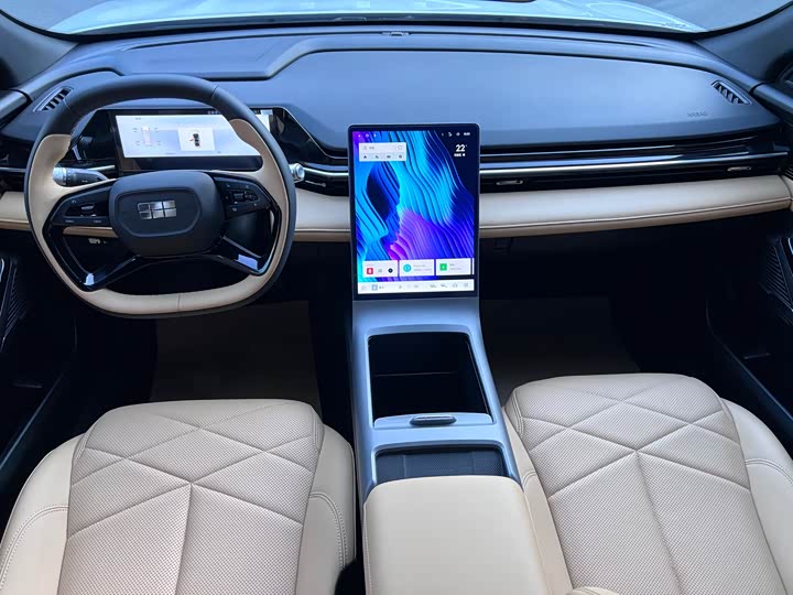 Фото 12 - Geely Galaxy L6