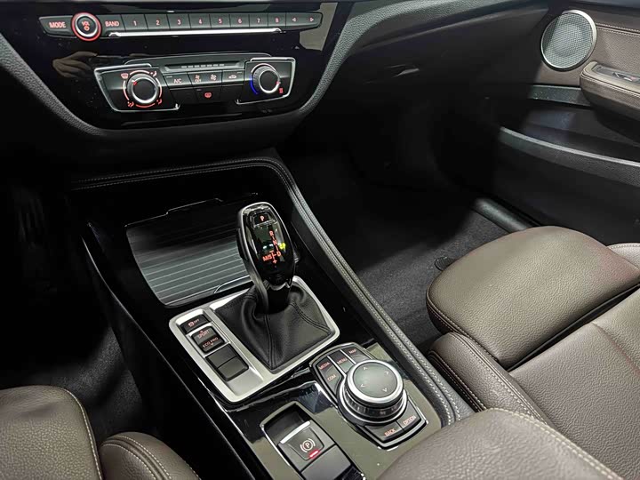 Фото 13 - BMW 1 Series