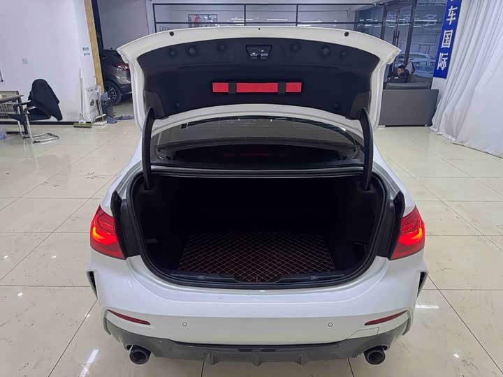 Фото 19 - BMW 1 Series