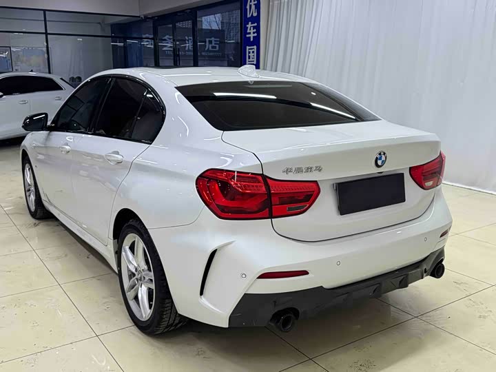 Фото 4 - BMW 1 Series