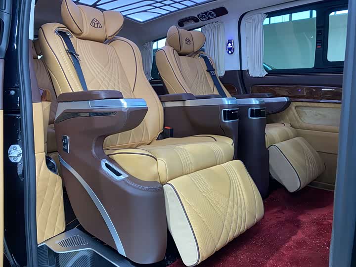 Фото 10 - Mercedes-Benz Vito