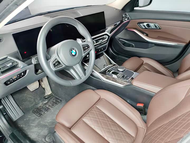 Фото 10 - BMW 3 Series