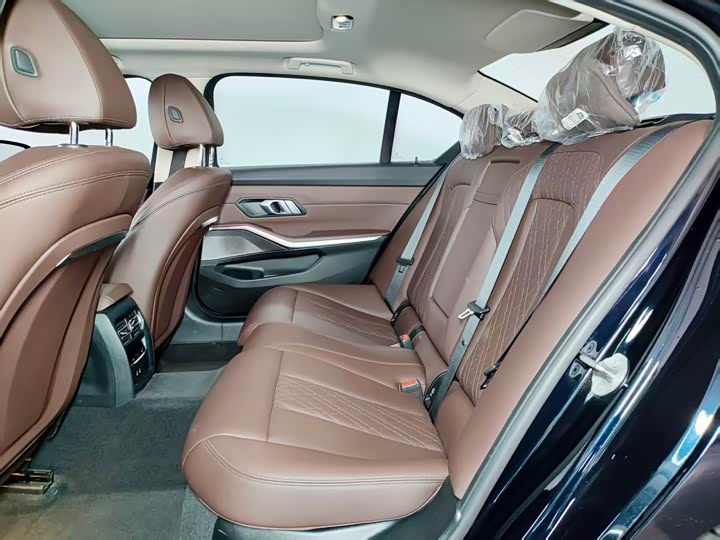 Фото 12 - BMW 3 Series