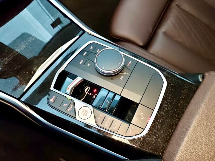 Фото 13 - BMW 3 Series