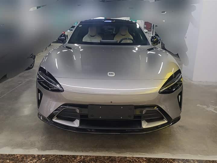 Фото 2 - Xiaomi YU7