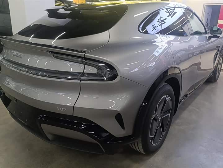 Фото 3 - Xiaomi YU7