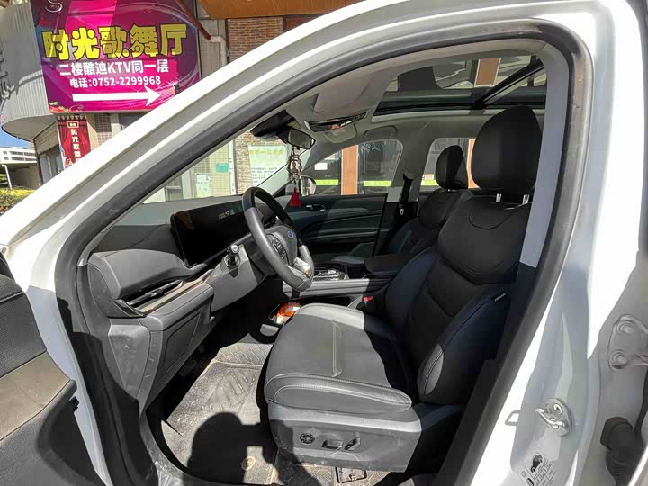 Фото 2 - Ford Equator Sport