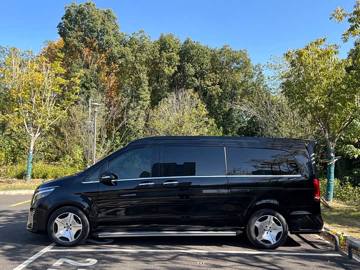 Фото 4 - Mercedes-Benz V-Class