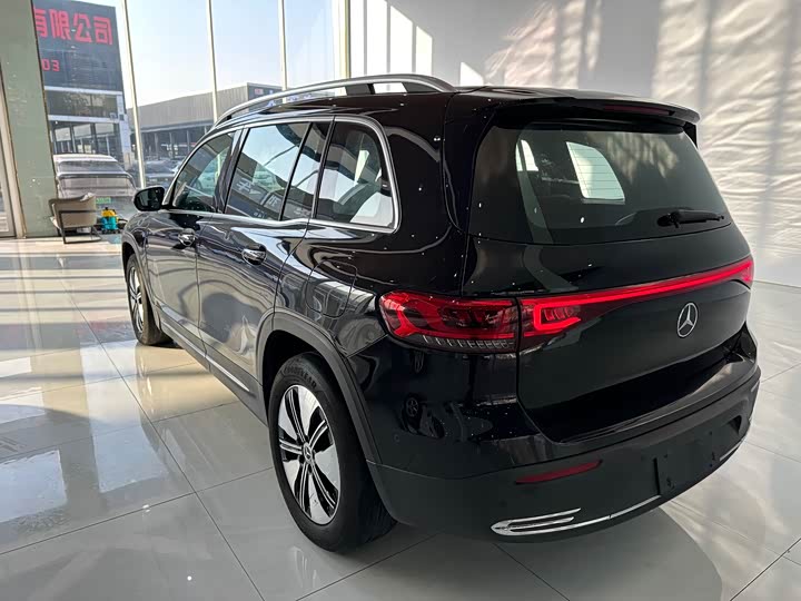 Фото 13 - Mercedes-Benz EQB