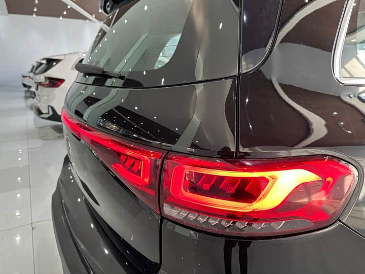 Фото 15 - Mercedes-Benz EQB