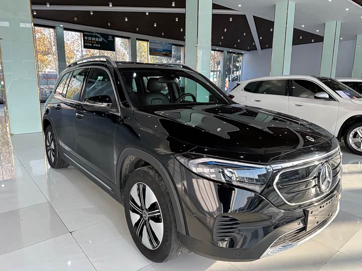 Фото 3 - Mercedes-Benz EQB