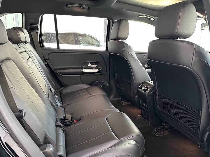 Фото 5 - Mercedes-Benz EQB