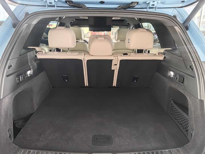 Фото 18 - LiXiang L7