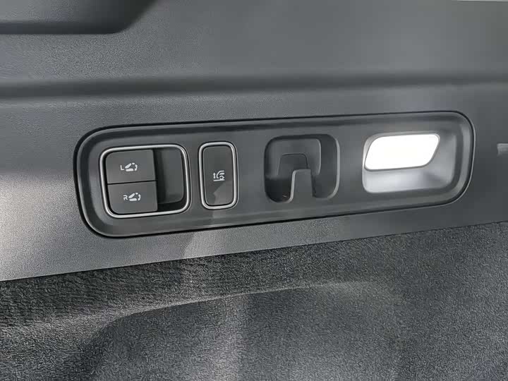 Фото 19 - LiXiang L7