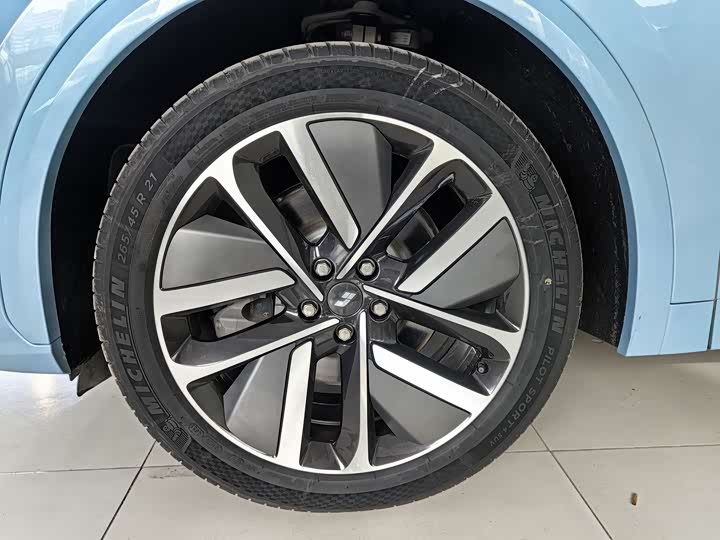 Фото 4 - LiXiang L7