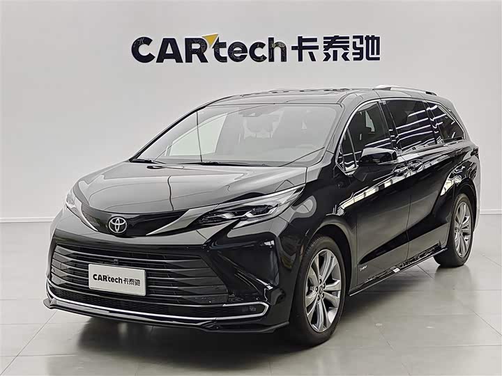 Фото 1 - Toyota Sienna