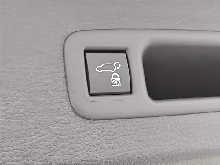 Фото 29 - Toyota Sienna