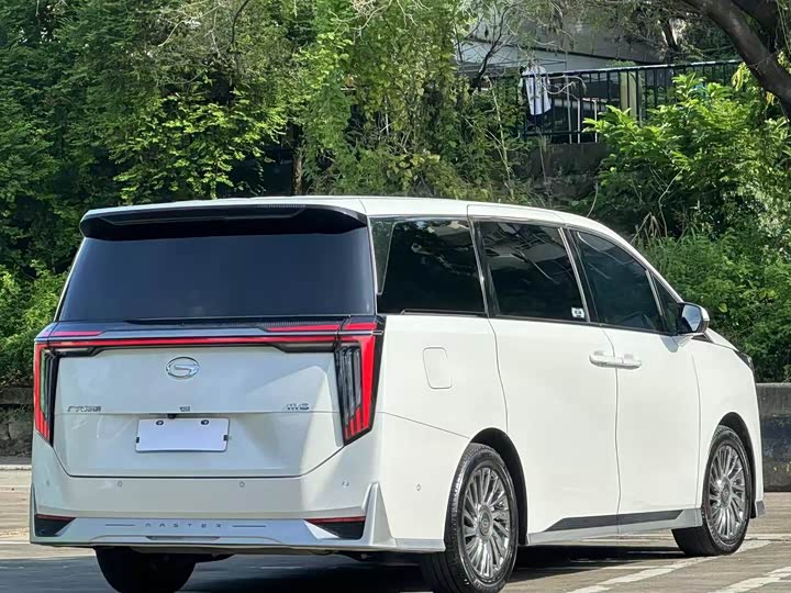 Фото 17 - GAC Trumpchi M8