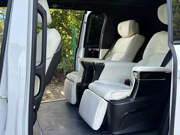 Фото 8 - GAC Trumpchi M8