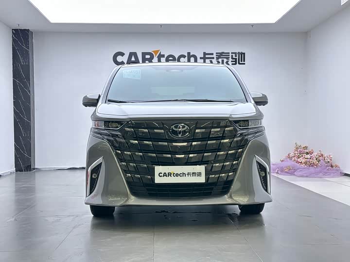 Фото 3 - Toyota Alphard