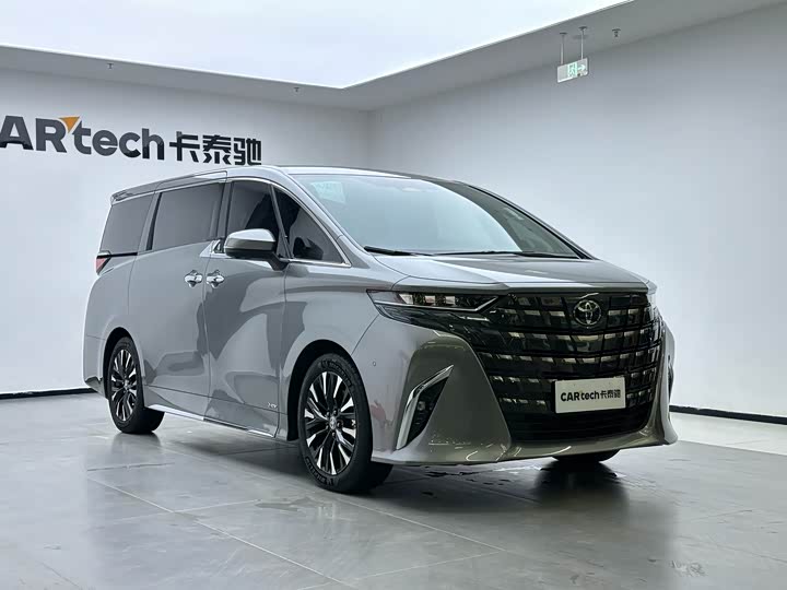 Фото 8 - Toyota Alphard