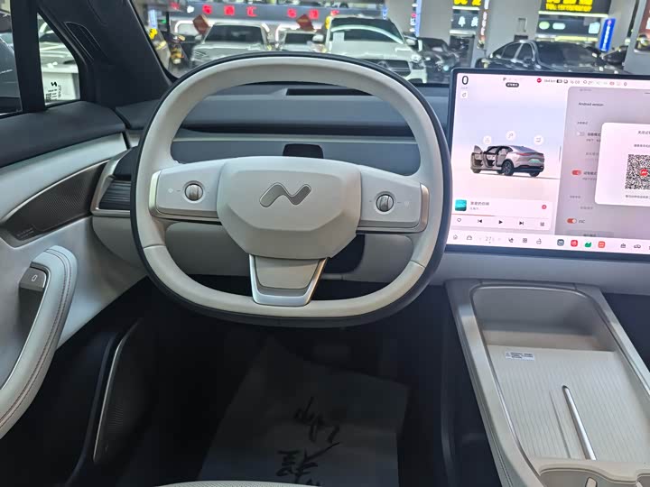 Фото 11 - Nio Onvo L60