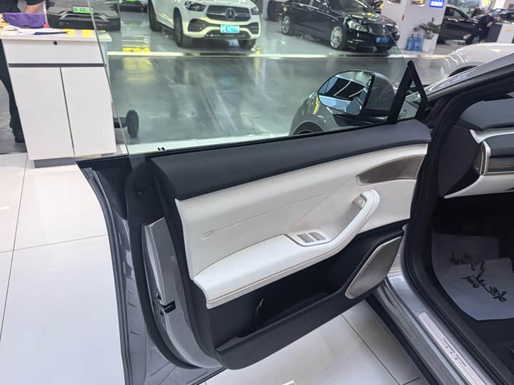 Фото 7 - Nio Onvo L60