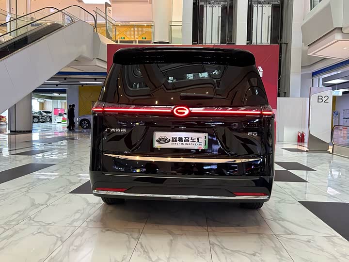 Фото 4 - GAC Trumpchi E8